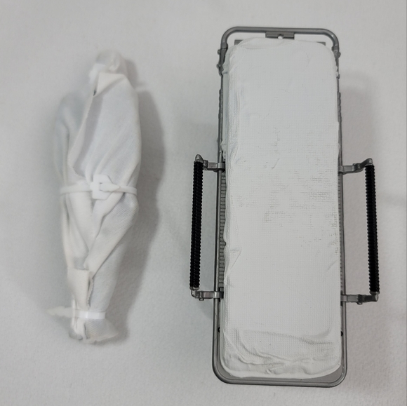 X-Files 1998 Body On Hospital Gurney Toy Figure By McFarlane Toys - Picture 10 of 15